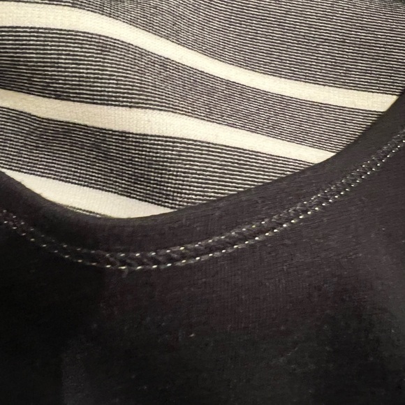 Max Studio Black & White Striped 3/4 Sleeve Shift Dress - Picture 5 of 15